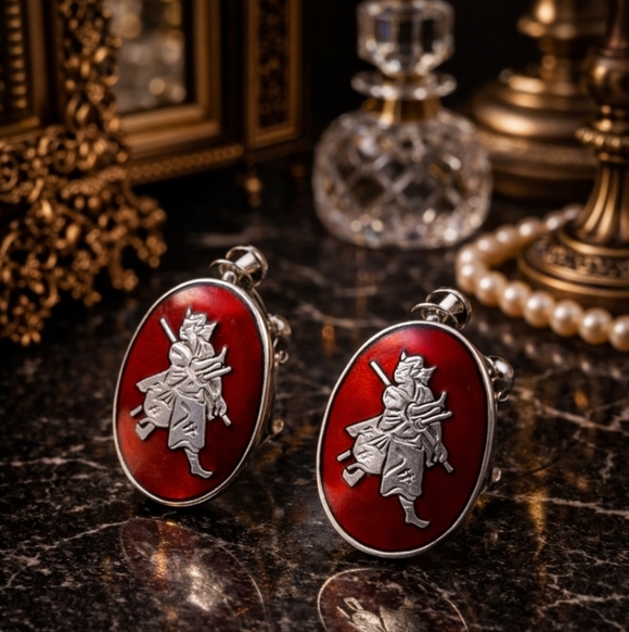VINTAGE RARE JAPANESE STERLING SILVER RED ENAMEL SAMURAI SCREWBACK EARRINGS